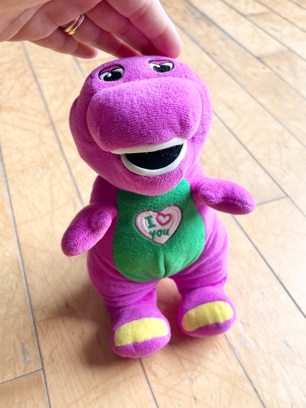 Barney Vintage Singing Plush Toy "I Love You" Stuffed Dinosaur Collectible